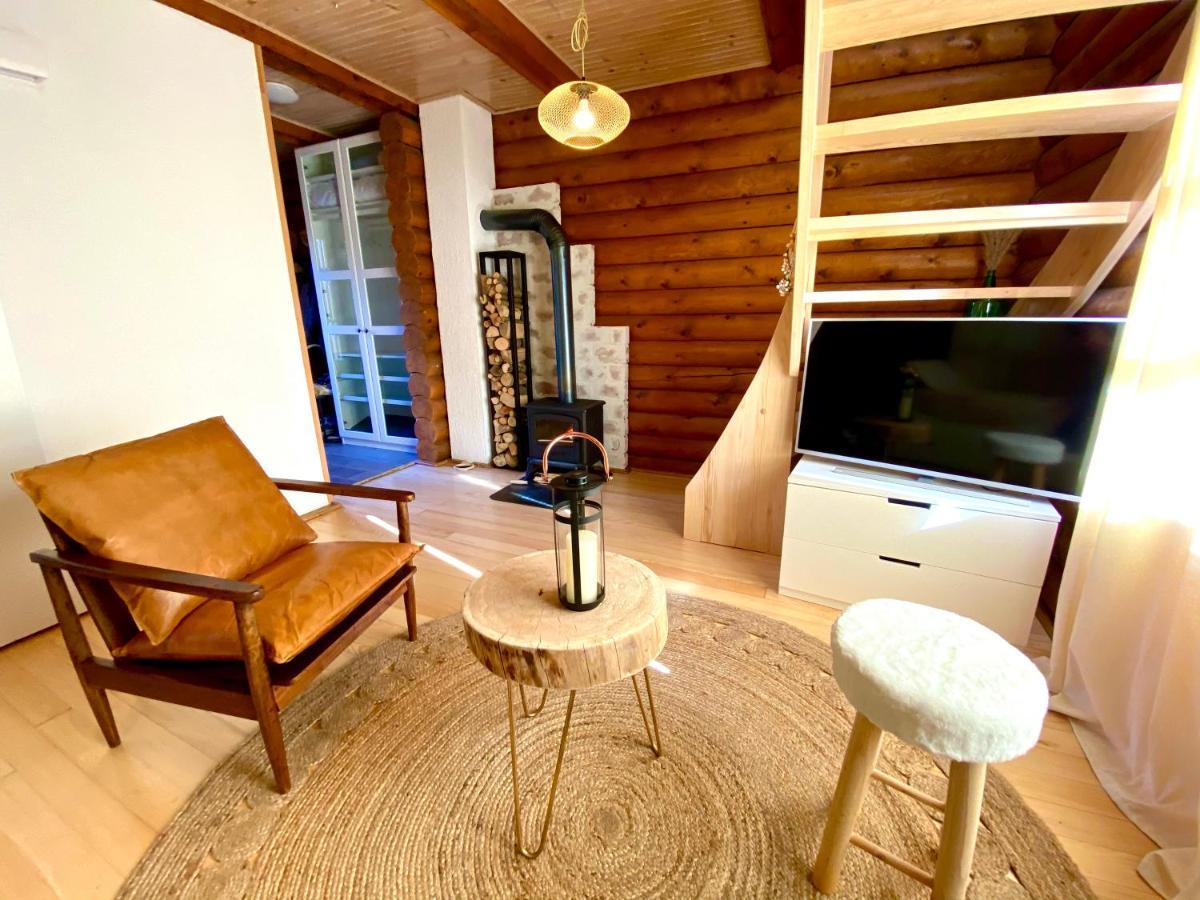 Pine Lodge Hlevci Екстериор снимка